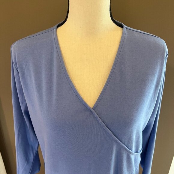 Lands' End 3/4 Sleeve Purple V-neck cotton blend top, Size XL - Picture 2 of 8